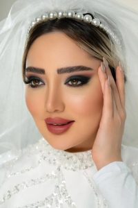 کلبه نیلوفر آموزش رنگ لایت شینیون مو در غرب تهران جنت آباد 10
