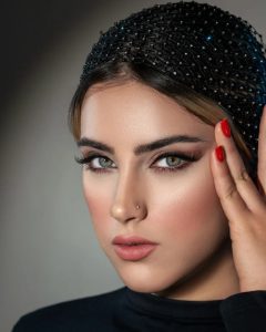 کلبه نیلوفر آموزش رنگ لایت شینیون مو در غرب تهران جنت آباد 14