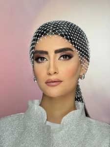 کلبه نیلوفر آموزش رنگ لایت شینیون مو در غرب تهران جنت آباد