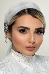 کلبه نیلوفر آموزش رنگ لایت شینیون مو در غرب تهران جنت آباد 4