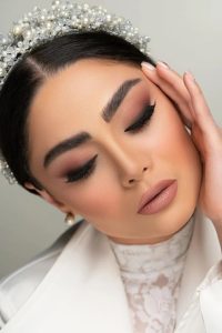کلبه نیلوفر آموزش رنگ لایت شینیون مو در غرب تهران جنت آباد 5