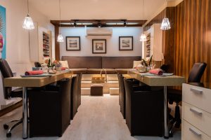 زیبایی ماکیاژ میکاپ رنگ و مش در فرمانیه شرقی