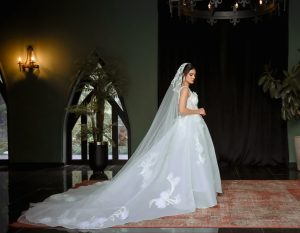 ‏بهارک ‏اخلاقی ‏مزون ‏لباس ‏عروس ‏شب ‏و ‏مجلسی ‏در ‏تهران ‏خیابان ‏فرشته 3